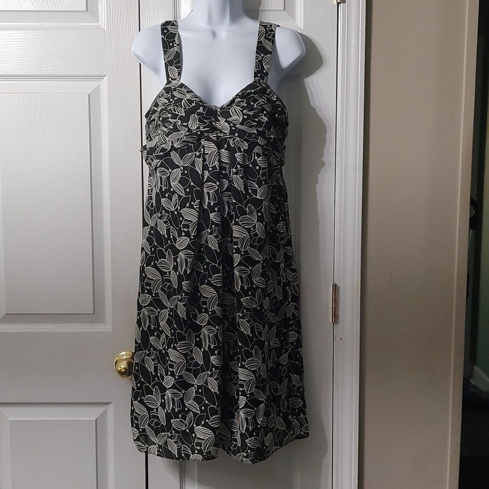 Petite Sophisticate floral print sleeveless dress vacation, cruise casual Sz 10P